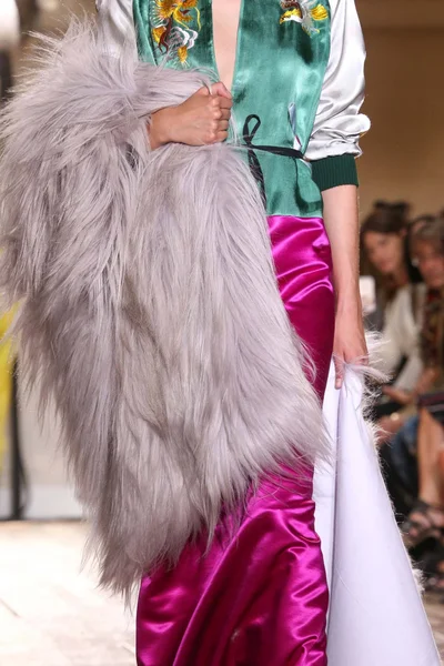 Look 83